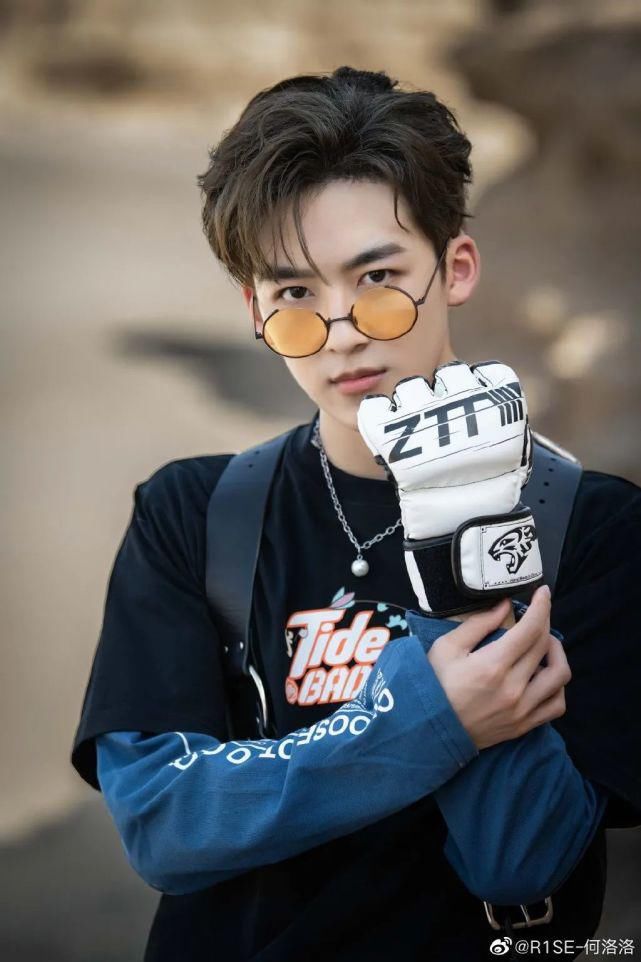 走后门|男演员走后门资源被截胡?张艺兴炒作翻车?张檬无戏可拍?何洛洛资源?姨太问答