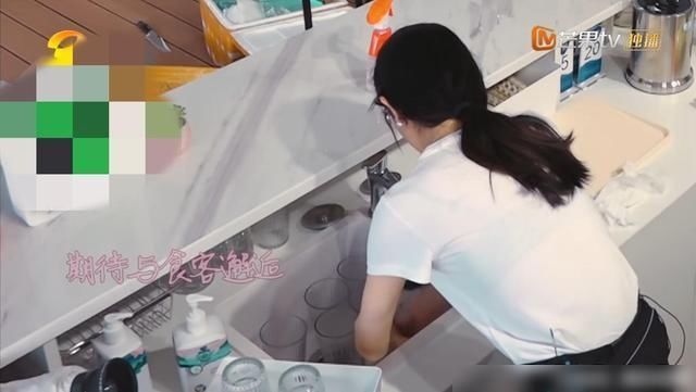  林述魏|《中餐厅》：赵丽颖产后复出水花小，黄晓明张亮林述魏恐“翻车”