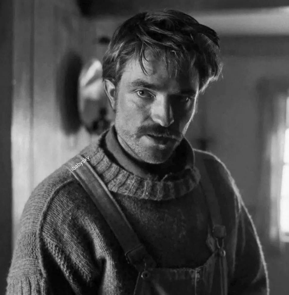  信条|《信条》来了！从暮光男到新蝙蝠侠，34岁罗伯特·帕丁森能翻身吗