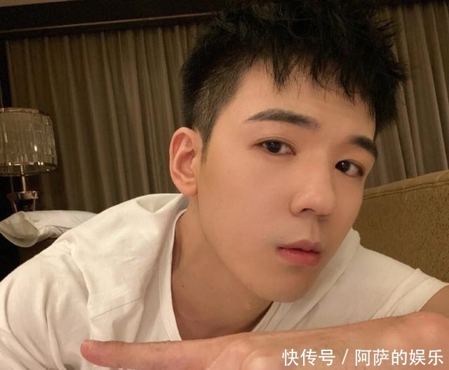 开心|《快本》要选常驻新人了,这八大经纪公司,大众最期待开心麻花