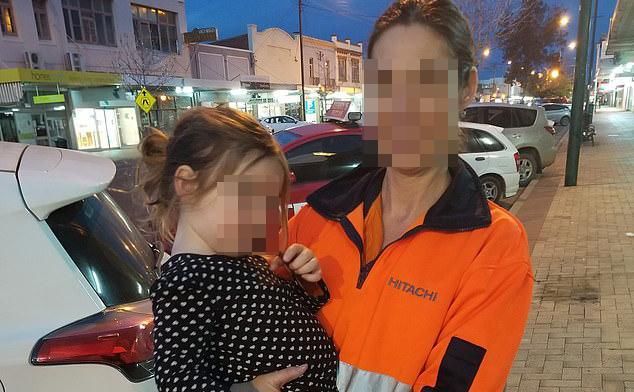 现场|10岁少女被害,现场残忍诡异,澳洲小镇陷入惊恐,凶手年仅14岁