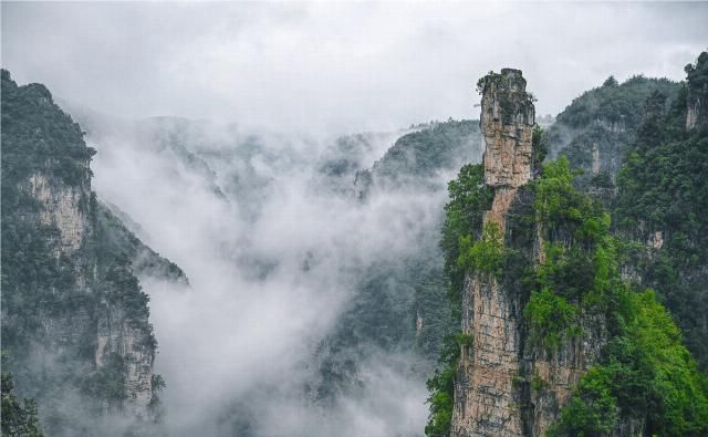  九寨沟|襄阳人气避暑景区，被誉为“张家界的山，九寨沟的水”，你去过吗？