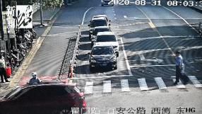  迟到|“迟到了学校都锁门了！” 全家记错开学日，小学生哭着走失街头...