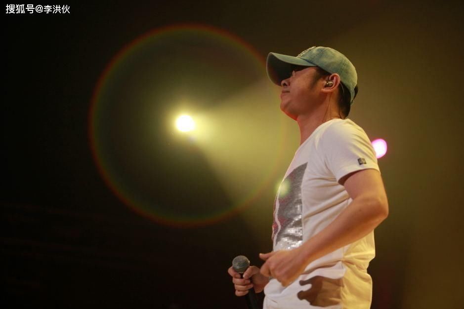 全新|《好声音》全新阵容年轻化,霸道任性的七朝元老那英终于懂得放手