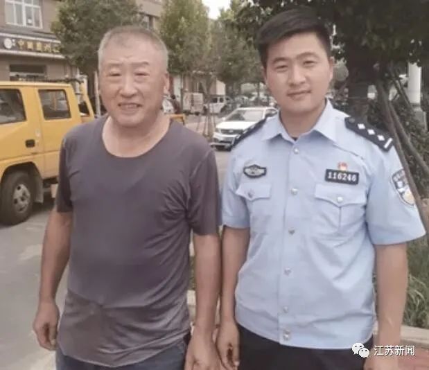 民警|大爷假装碰瓷，几句话救下轻生女子！网友怒赞：你大爷还是你大爷！
