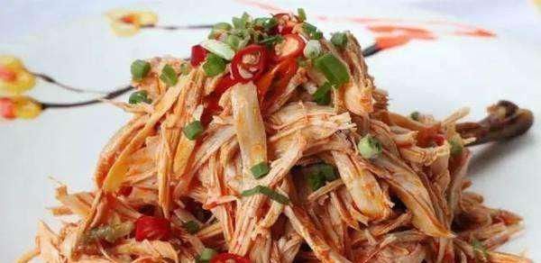  豆腐|美食推荐：蘑菇豆腐羹、手撕鸡、清炒蘑菇、培根炒饭