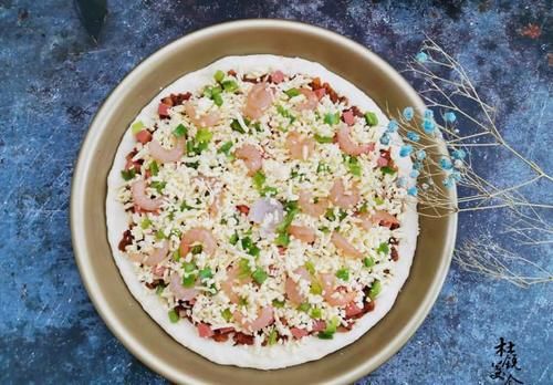  筋面粉|不用面包粉，照样做披萨，详细虾仁披萨做法，美味一个暑假