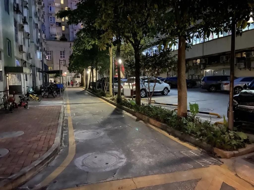  机动车|孩子在车行道内玩滑板车被车撞倒，有责任的是谁？