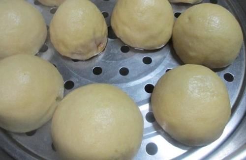  错过|这个不能错过，简单蒸一蒸，1咬满口香清肝又明目，老人多吃