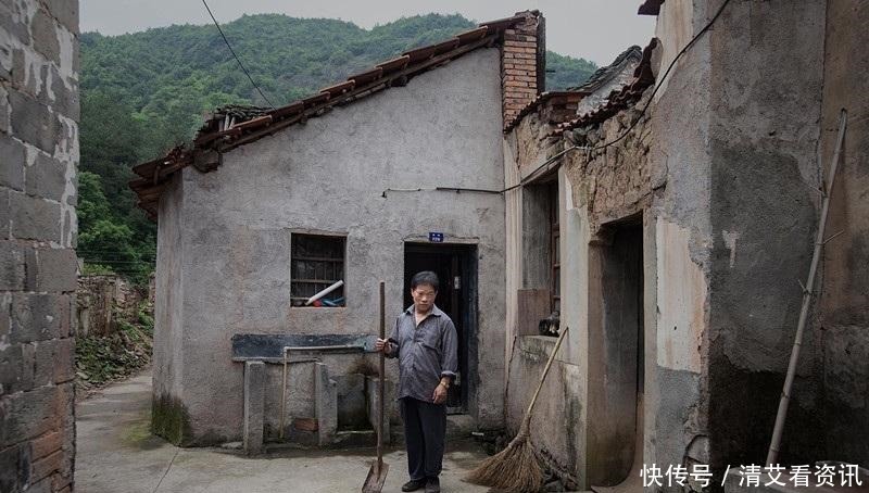 破罐破摔|实拍农村的那些“老光棍”, 常常一身臭毛病, 破罐破摔