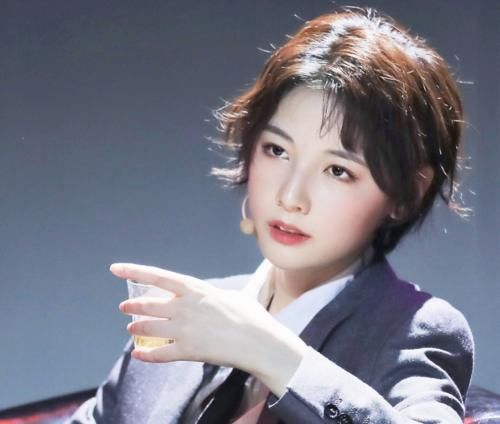  资源方面|硬糖少女最新行程资源满满，希林忙不停，赵粤窝心，刘些宁厉害了