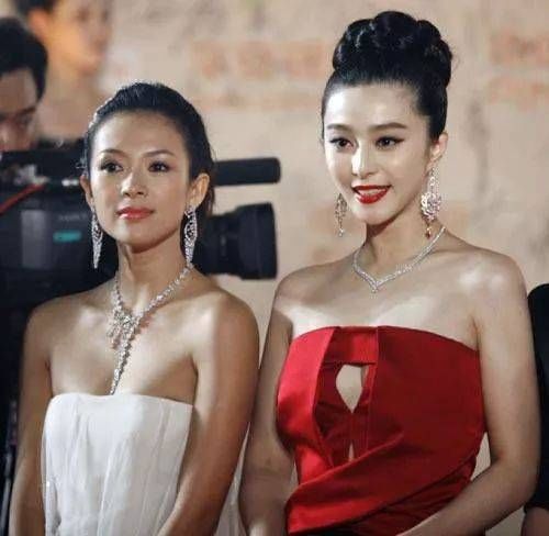 大战|郑爽与吴宣仪的粉圈大战，只因撞衫一件毛衣，引发无妄之灾