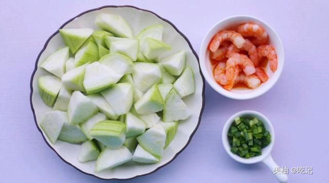  丝瓜|三伏天，吃肉吃鱼都不如喝这汤，高蛋白低脂肪又美味，鲜香开胃