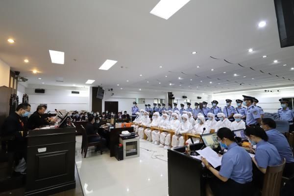  海口|首犯领刑15年!海口南北水果市场涉黑恶势力犯罪集团一审判