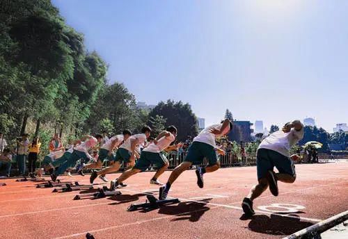 学校|必须毫无保留地支持教育部的减负政策