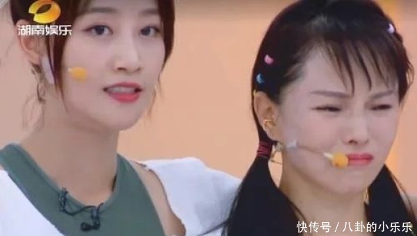 张含韵|伊能静跟蓝盈莹组队呈现崩溃状态,气到踢墙又哭了,心疼张含韵