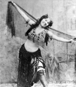 高腰|穿好一件Crop Top 其实可以很藏肉