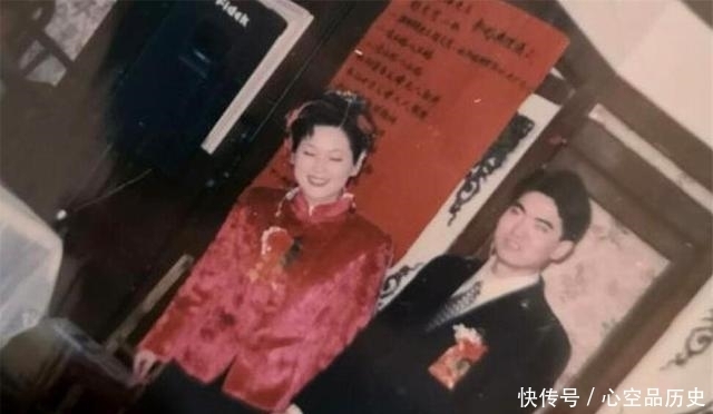 父母|“妈,你当年是被我爸绑架了吗?”网友晒父母老照片,颜值差距大