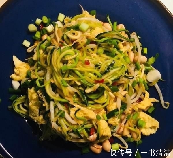  好看|夏天，吃它既能减肥又美味香甜，常吃还能减掉大肚肚，穿啥啥好看