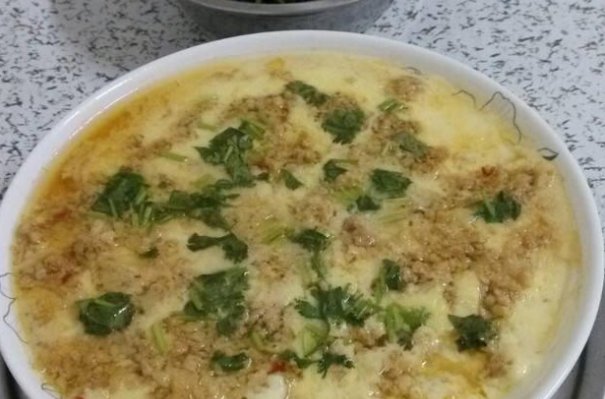  老少|鸡蛋别再清蒸了，试试加一物，好吃营养翻倍，全家老少都爱吃