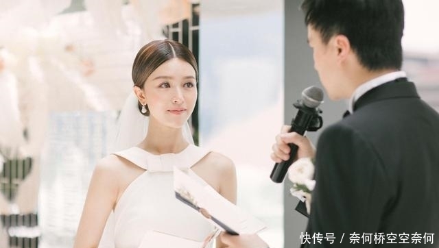 女艺人|谢霆锋对她一见钟情,陈冠希为追她直接戒烟,网友:幸亏都没答应