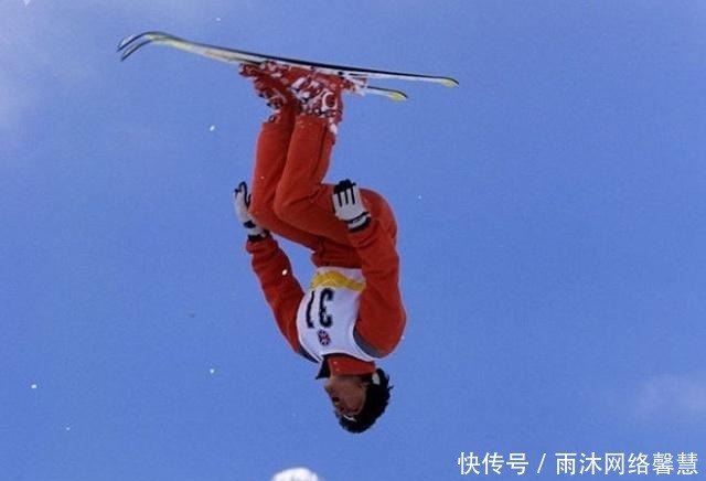 惬意|苏联青年男女罕见彩色老照片:都非常热爱运动,生活也十分惬意