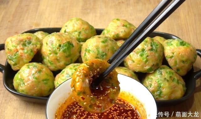 面粉|3种蔬菜2种面,教你做营养菜窝头,不揉面不发面,吃着真过瘾