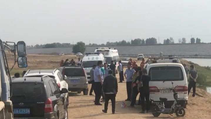  溺亡|痛心！5少年下水野浴，3人溺亡！妈妈们在岸边痛哭！