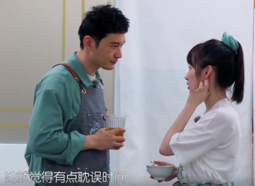  人设|中餐厅第四季口碑反转，靠的不是黄晓明，更不是赵丽颖，而是他