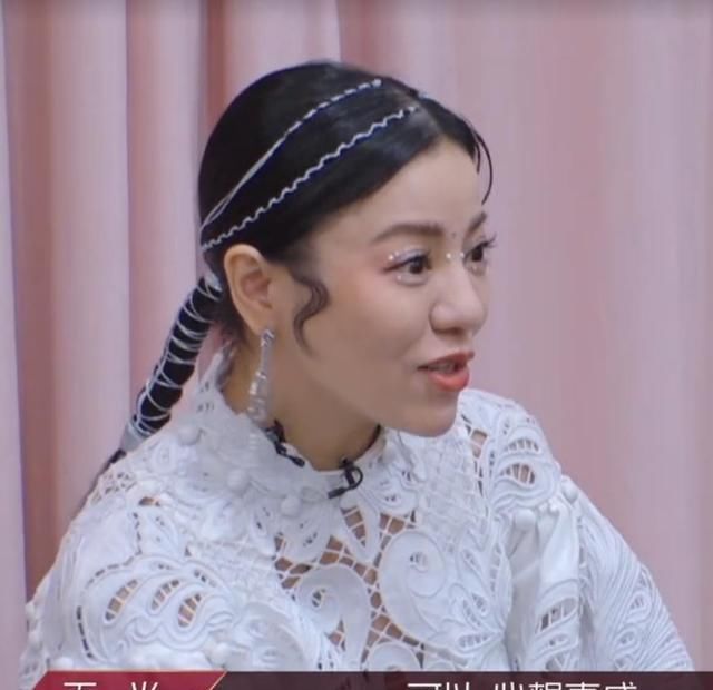  沈梦辰|沈梦辰丁当4人发文告别《乘风破浪》但内容截然不同，态度很鲜明