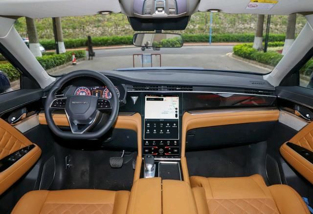 看起来|启辰星SUV，190马力+LED矩阵灯，轻混+高智能，旗舰不足15万