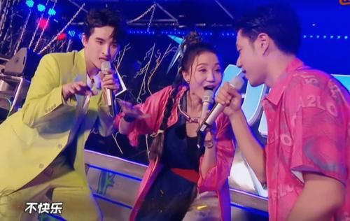  哥哥|阿朵助阵哥哥团不料把现场变成个人主场，个人solo引热议