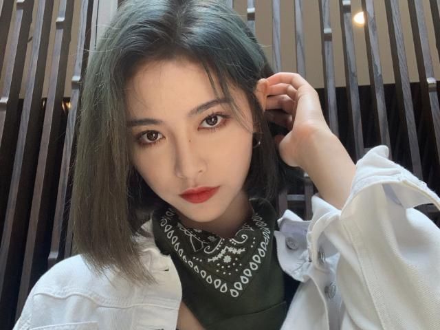 安崎|THE9成员谁最“高”?安崎158垫底,赵小棠172也输给了她