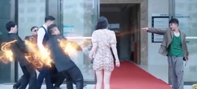  爽文|看完网络爽文的尬剧广告，我的嘴也笑歪了