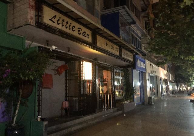  寻味|寻味成都 | 一座来了就不想走的城，一台开了就不想下的车