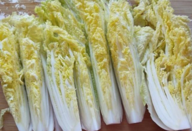  适量|夏季就应该吃些清淡的菜，百菜不如白菜，看看这道清淡的家常菜