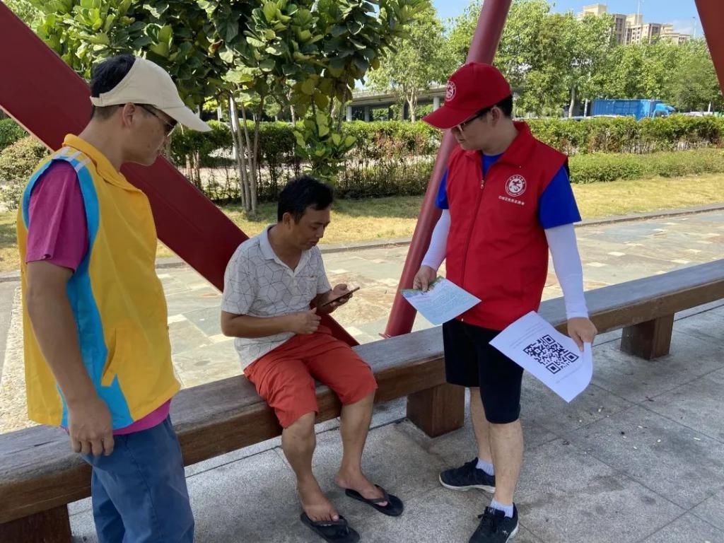 石岐|举手之劳显文明！石岐这群“志愿红”随手行动让文明如影随形~