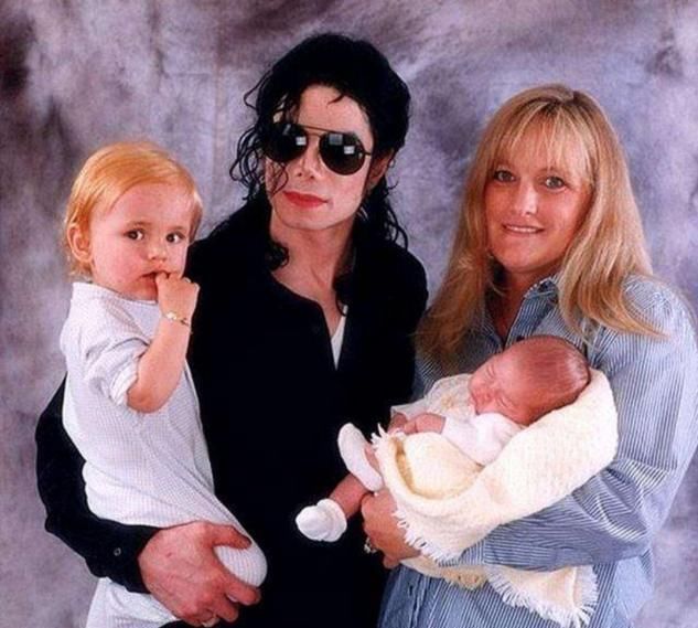 杰克逊|迈克尔杰克逊三子女现状：大儿子遗传父亲，为何三子女都没黑人