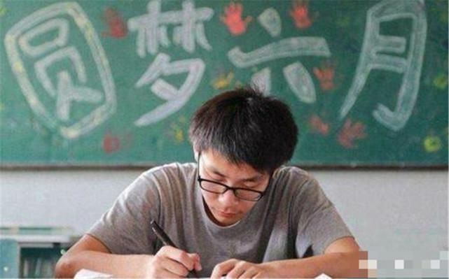  孩子|“最牛高考状元”高考成绩749分，学成归国后，现在怎么样了