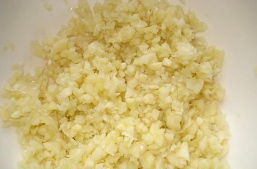  就可以|粉丝版蒜蓉蒸虾，粉丝吸收虾和蒜蓉的鲜味，家宴的场面菜