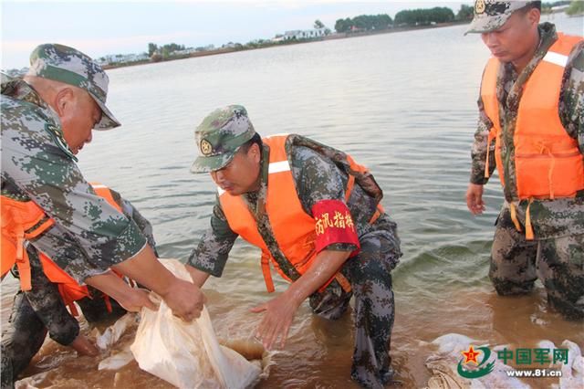  搏击|女儿今年中考，他却带领民兵搏击在洪峰浪尖近1个月
