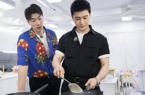  大厨|林大厨让《中餐厅》负债累累，赵丽颖怒了，但黄店长的做法很解气