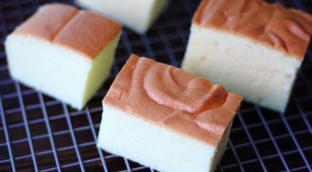 用刮刀|按照这个配方做的古早蛋糕,不塌陷,不开裂,像棉花一样柔软Q弹