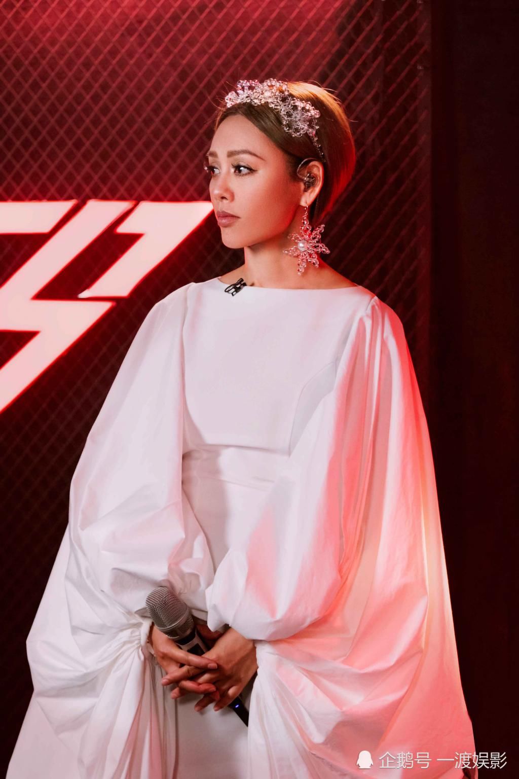  高开低走|《浪姐》高开低走，因为节目组太“作”？