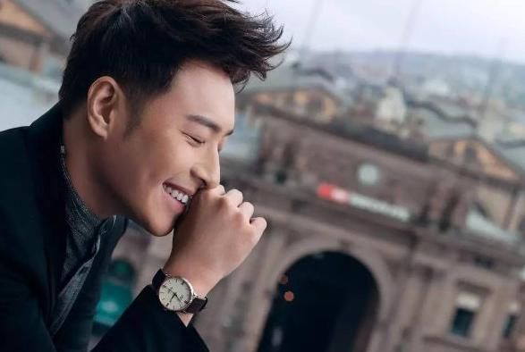  结婚|潘玮柏老婆社交平台频频翻车，一个文案多位网红通用，人设崩塌