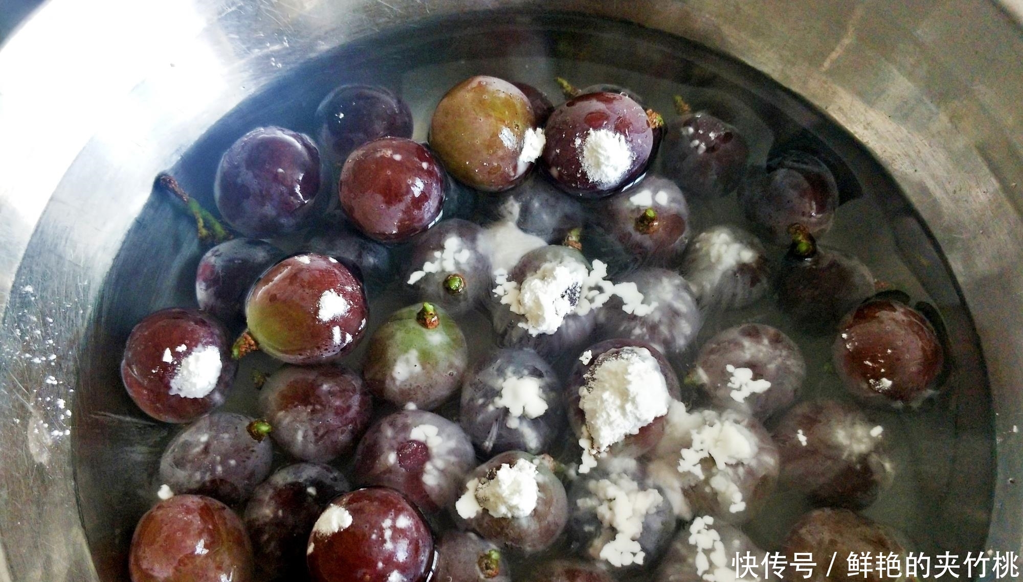  只用|洗葡萄时，最忌讳只用清水洗了！记住这个方法，干净卫生又健康