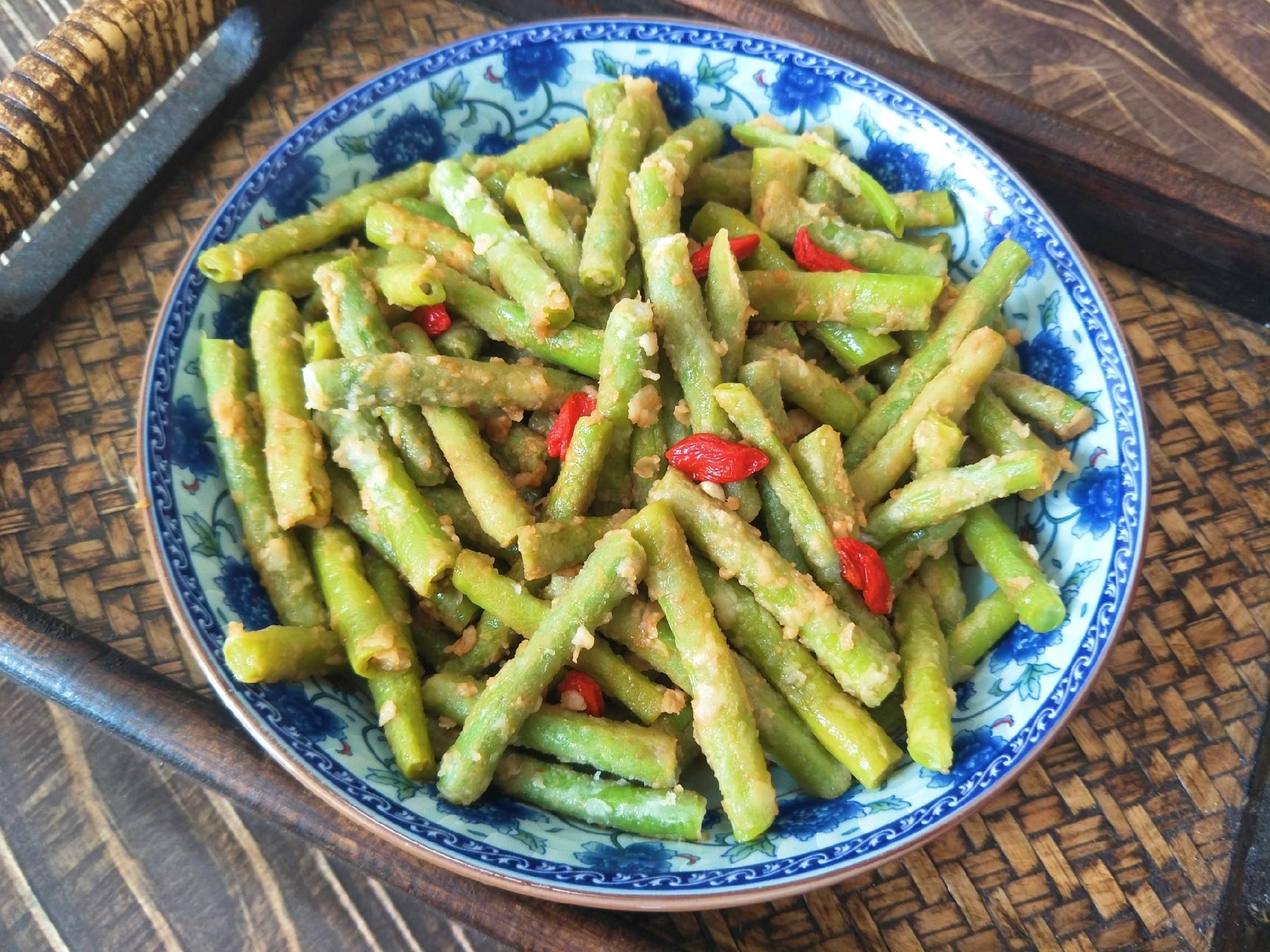 过后|白露过后,记得多吃蒸菜,教你做蒸豆角,软烂入味,香嫩好吃