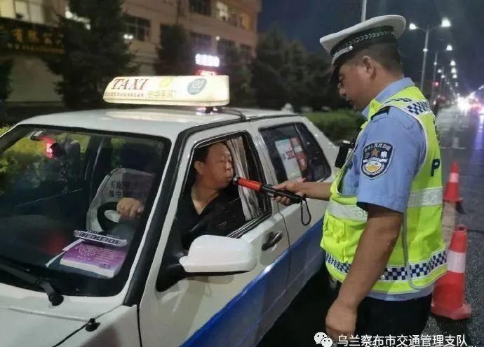  震慑|【统一夜查行动】拒绝酒驾——全市交管部门深入开展周末夜查统一行动 有力震慑酒驾醉驾等严重交通违法行为