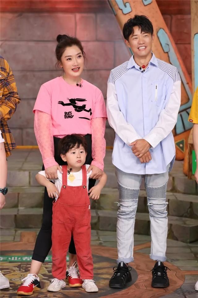  挑战|国民组合凤凰传奇拍了拍你，和孩子看《疯狂的麦咭7》收官挑战