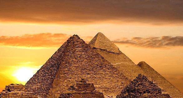 芙蒂蒂|古埃及王后揭秘美貌的纳芙蒂蒂，神秘消失之谜